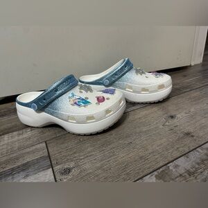 Disney Frozen Clogs mega Crush Crocs Women’s Size 10